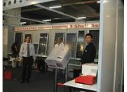 &Sigma;&upsilon;&mu;&mu;&epsilon;&tau;&omicron;&chi;ή &sigma;&tau;&eta;&nu; έ&kappa;&theta;&epsilon;&sigma;&eta; Electrotec 2004