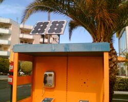 Αυτόνομα φωτοβολταϊκά συστήματα σε καρτοτηλέφωνα, Κύπρος, 2005