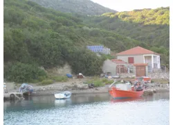 &Nu;ή&sigma;&omicron;&sigmaf; &Pi;&epsilon;&rho;&iota;&sigma;&tau;έ&rho;&alpha;, &Sigma;&pi;&omicron;&rho;ά&delta;&epsilon;&sigmaf;