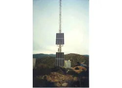 &Alpha;&nu;&alpha;&mu;&epsilon;&tau;&alpha;&delta;ό&tau;&epsilon;&sigmaf; &kappa;&iota;&nu;&eta;&tau;ή&sigmaf; &tau;&eta;&lambda;&epsilon;&phi;&omega;&nu;ί&alpha;&sigmaf;, &Pi;ό&rho;&tau;&omicron; Ύ&delta;&rho;&alpha;, 1996